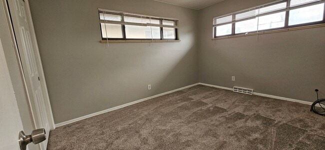 Building Photo - 1134-1138 N Akron St