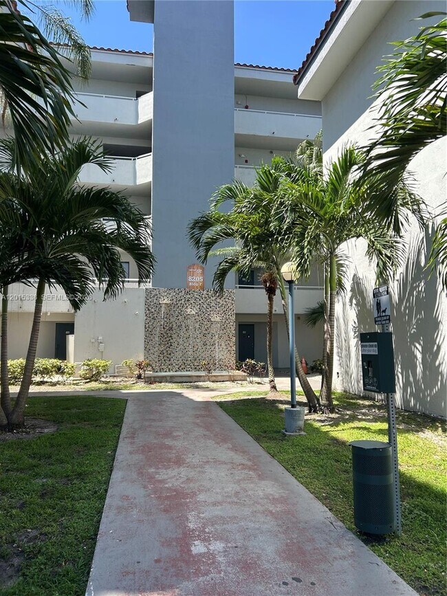 Building Photo - 8205 SW 152nd Ave