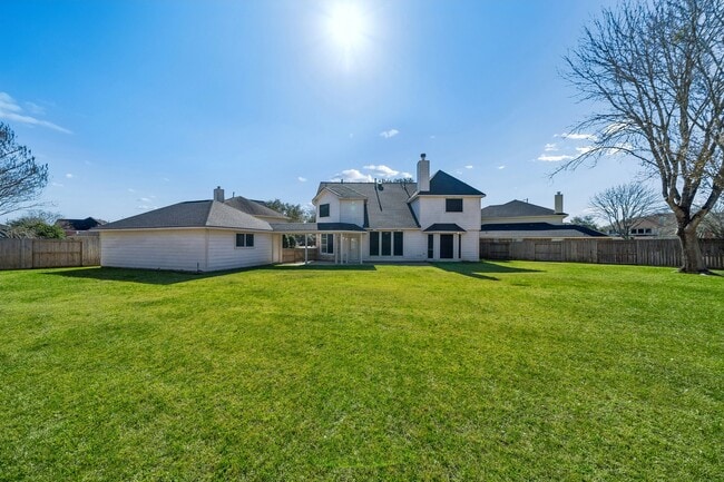 Building Photo - 3710 N Autrey Ct