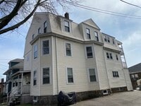 Building Photo - 15 Pierce St
