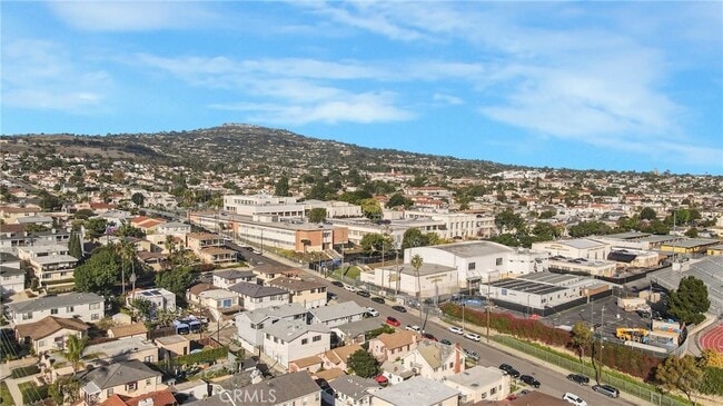 Building Photo - 959 W 17th St