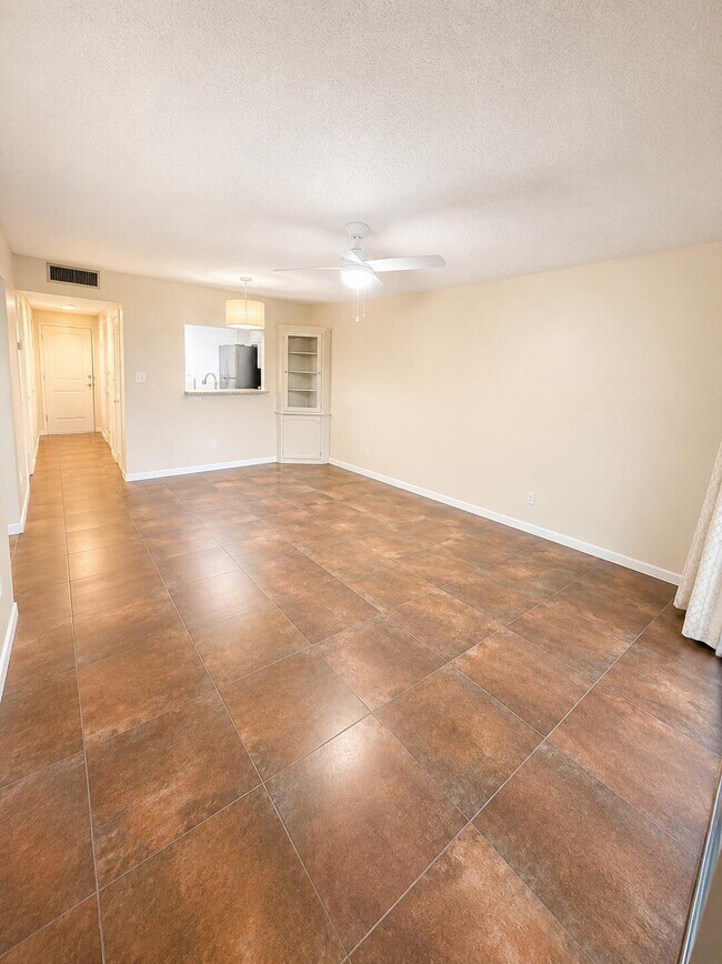 Building Photo - 4147 NW 90th Ave