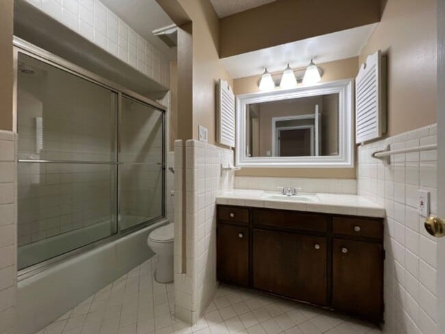 Building Photo - 10267 Mount Crosby Dr