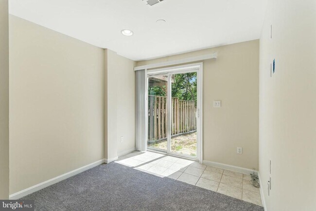 Building Photo - 505 Knollwood Ct