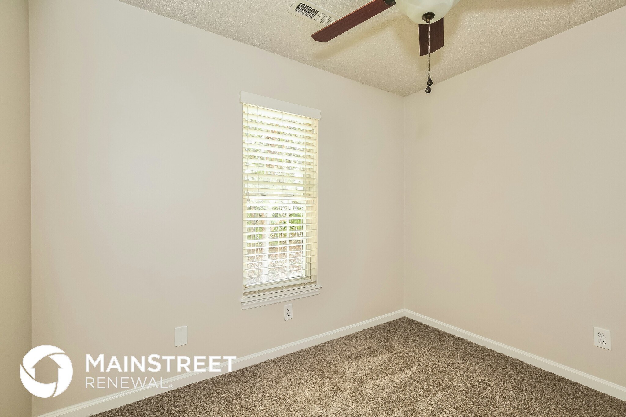 Building Photo - 9 Mahogany Ct