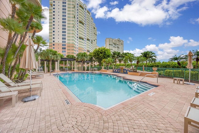 Building Photo - 930 Cape Marco Dr