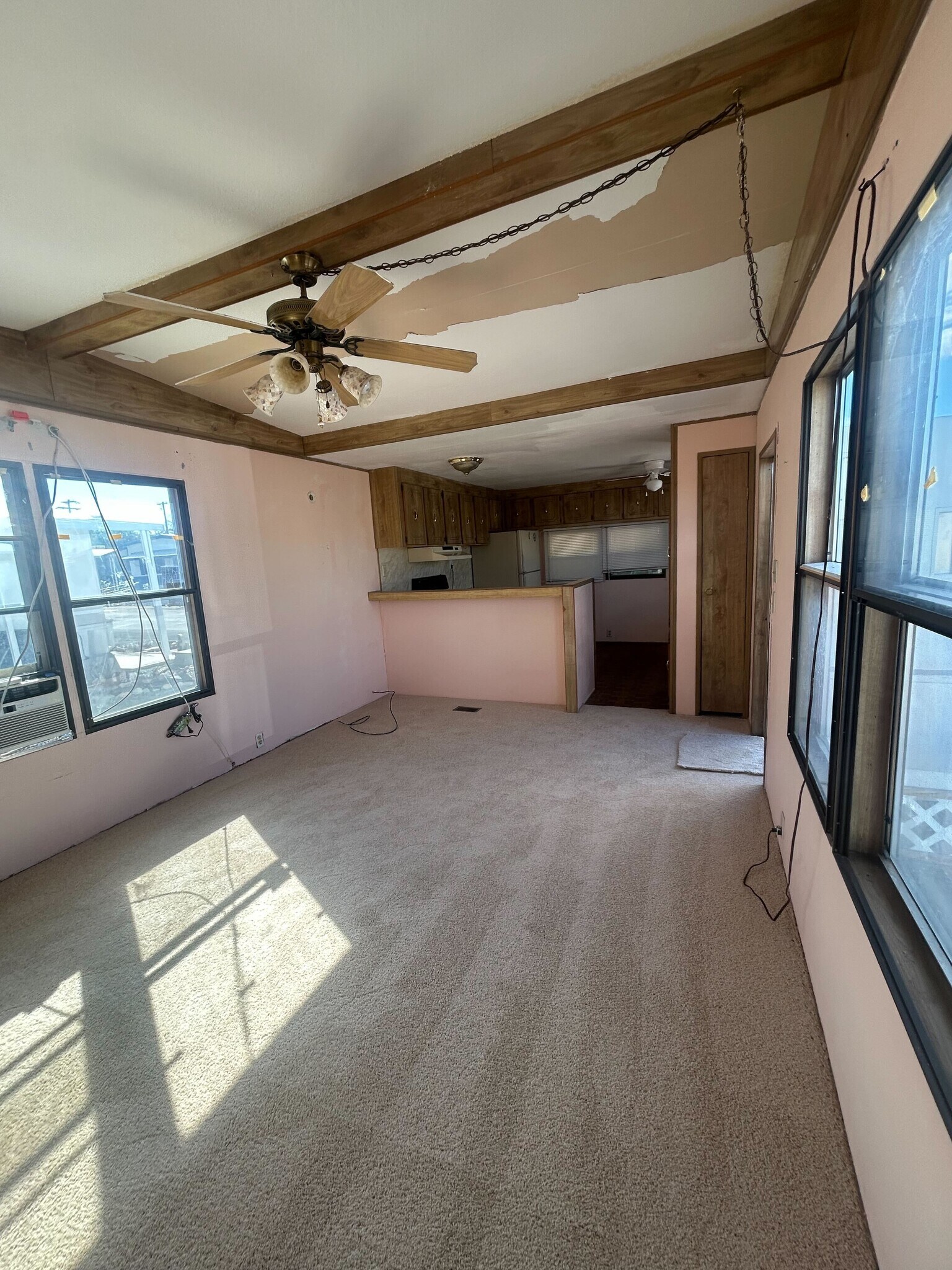 Building Photo - 3601 E Wyoming Ave