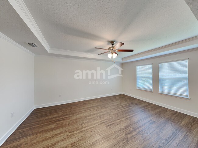 Building Photo - 415 Pine Terrace Dr