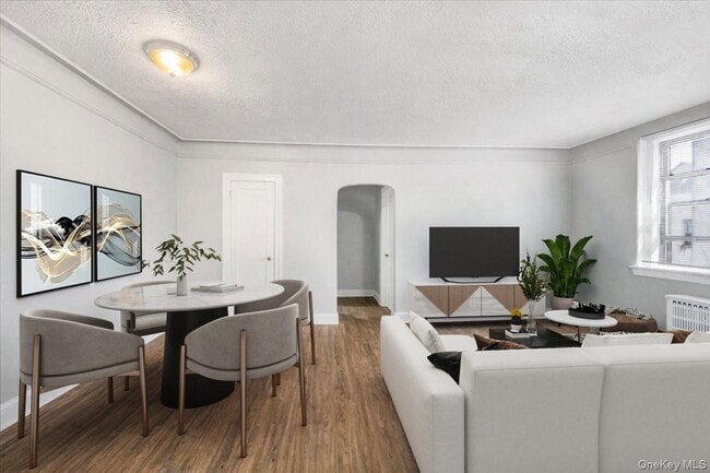 Building Photo - 7 Greenridge Ave