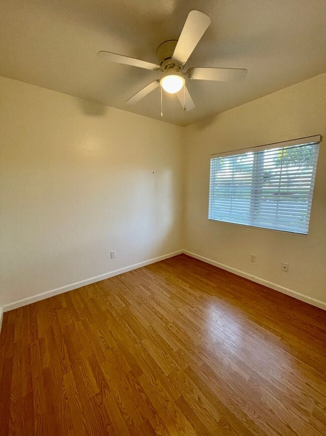 Building Photo - Ocen Pointe Potenial 3 Bedroom Home for Re...