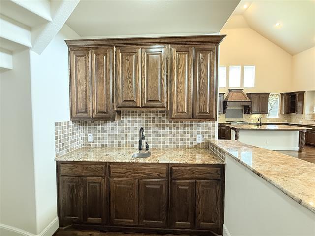 Building Photo - 7304 Meadow Glen Dr