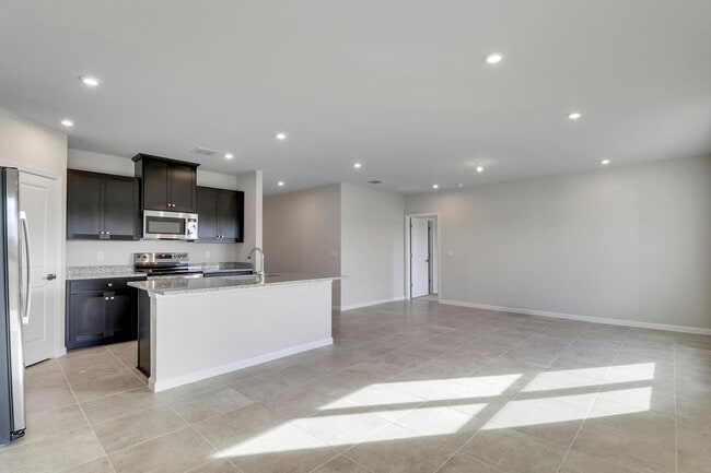 Building Photo - 15404 SW American St