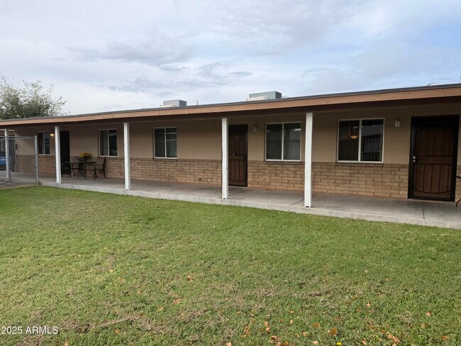 Primary Photo - 8316 N 60th Ave