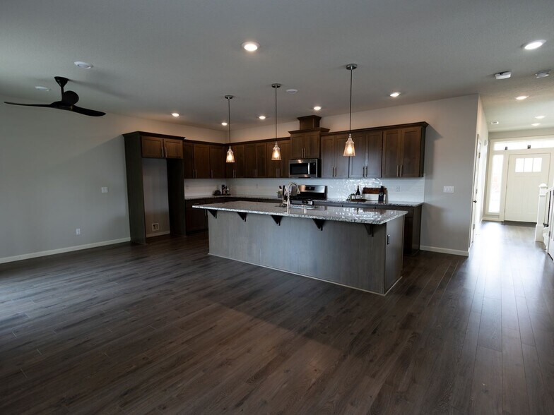 Building Photo - 13309 NE 114th Way