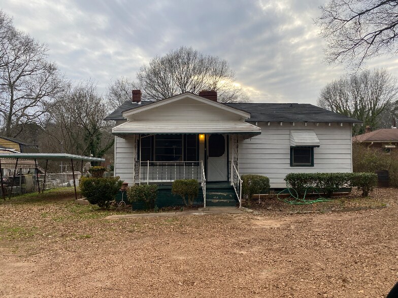 Building Photo - 151 Cherokee Rd
