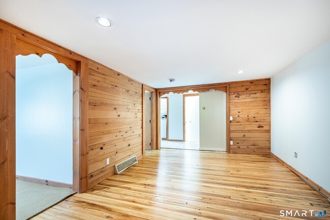 Building Photo - 1 Long Wall Rd