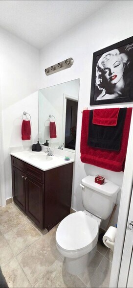 Building Photo - 2344 SE 16th Terrace