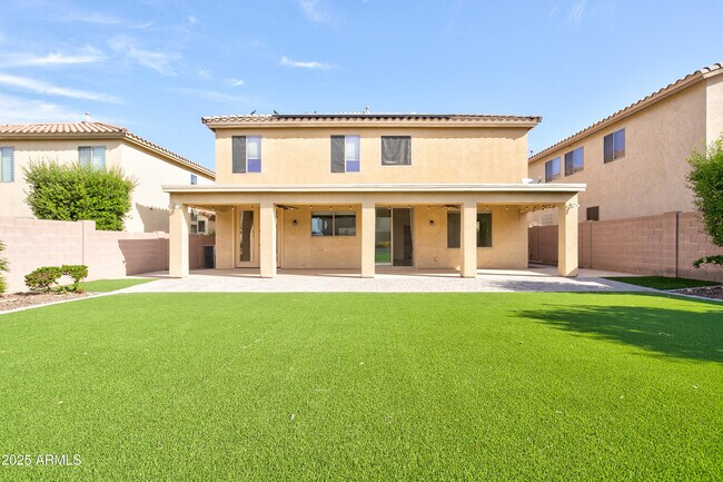 Building Photo - 2237 W Bonanza Ln