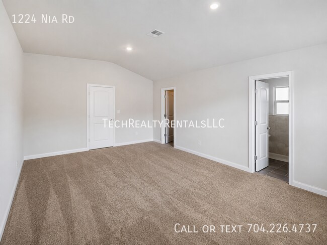 Building Photo - 1224 Nia Rd