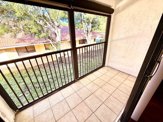 Building Photo - 9503 Boca Cove Cir