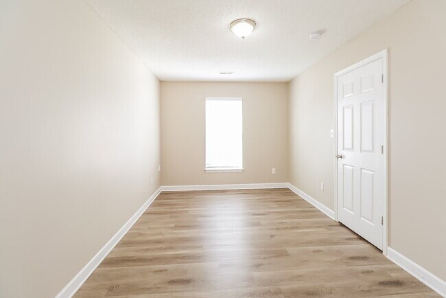 Building Photo - 4834 Hopewood Ln