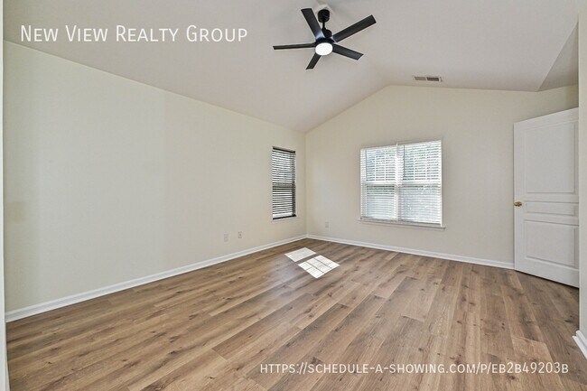 Building Photo - 10208 Old Carolina Dr