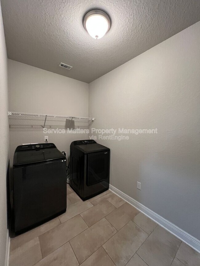 Building Photo - 3888 Ranch Rd