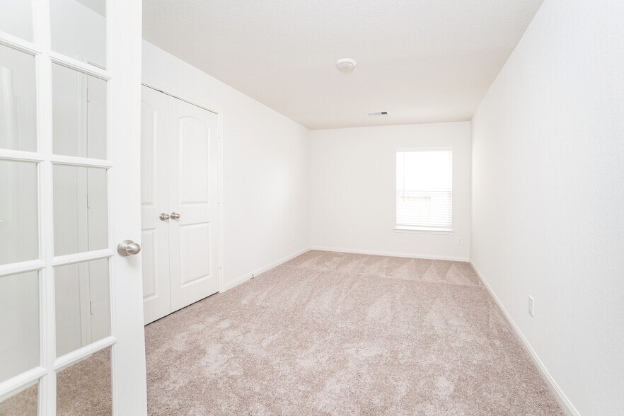 Building Photo - 22067 Ellison Dr