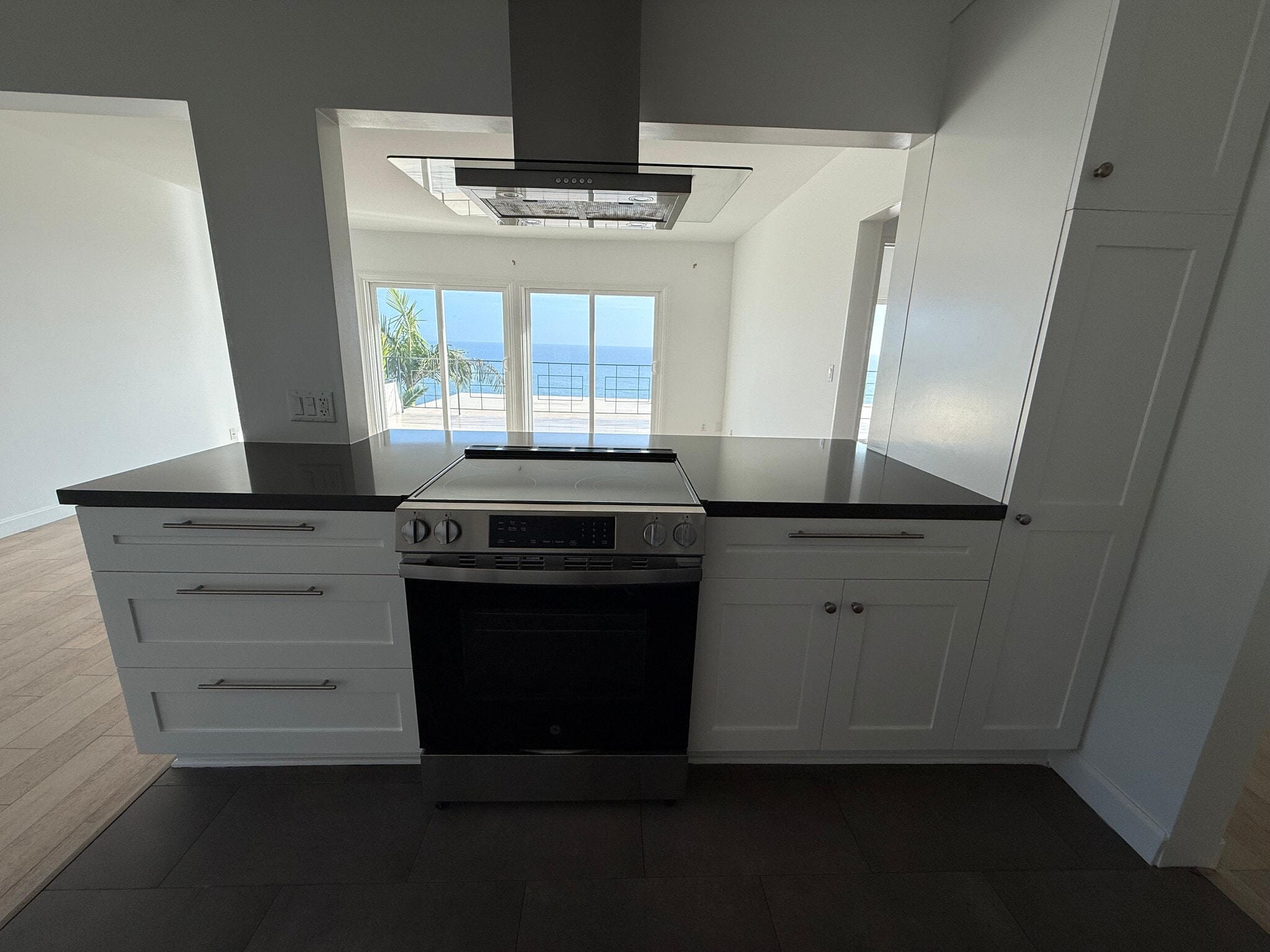 Building Photo - 18139 Coastline Dr