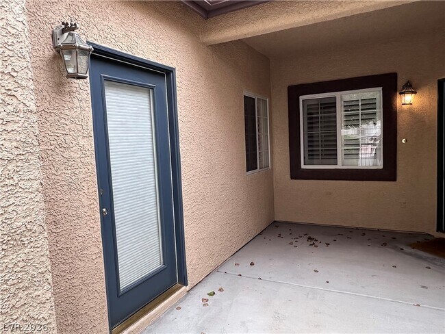 Building Photo - 678 Kentons Run Ave