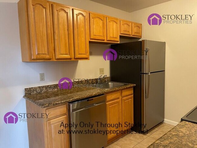 Building Photo - 1477 Marchbanks Dr