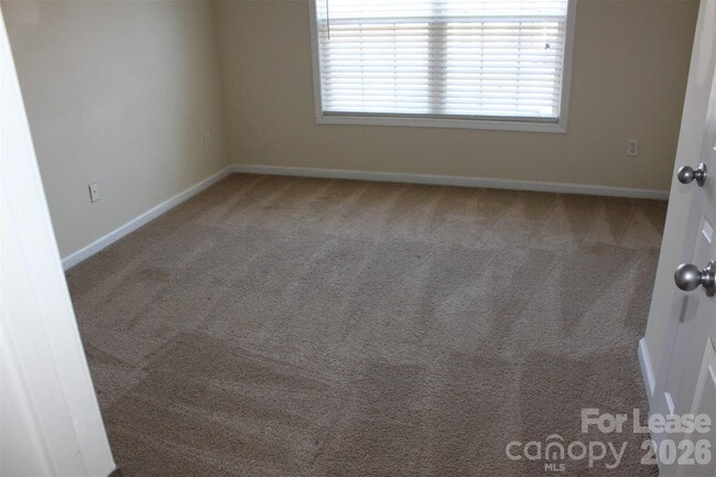 Building Photo - 9651 Laurie Ave NW