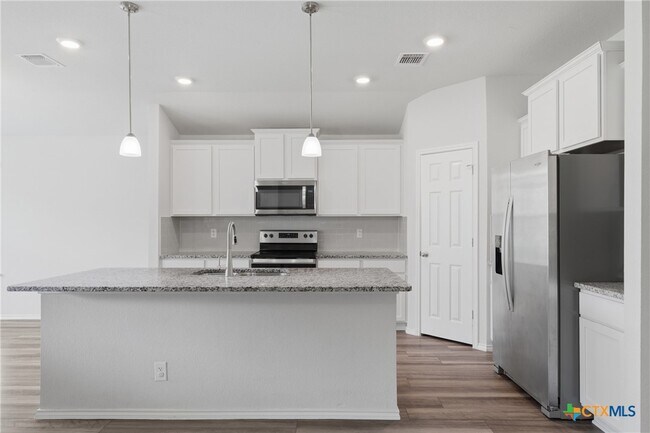 Building Photo - 1310 Prospector Trl