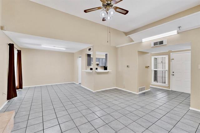 Building Photo - 2426 Sutton Dr