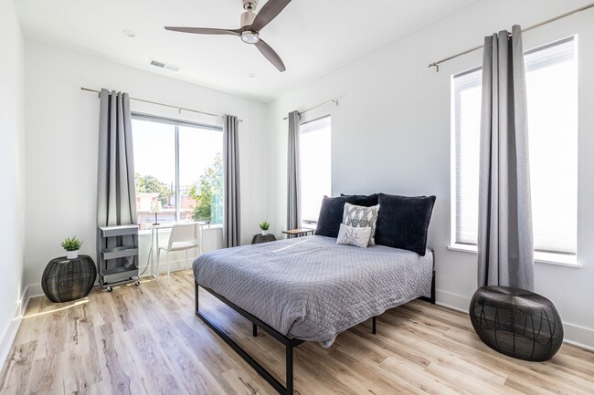 Building Photo - Top Floor 2bd/2ba Condo in East Atlanta, P...