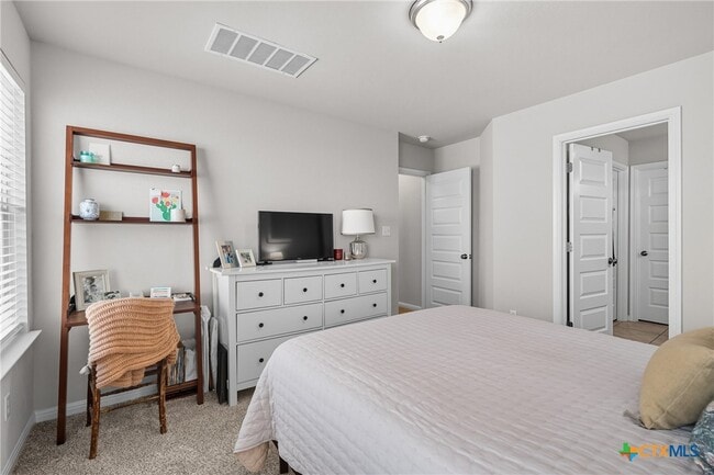 Building Photo - 2104 Pecan Island Dr