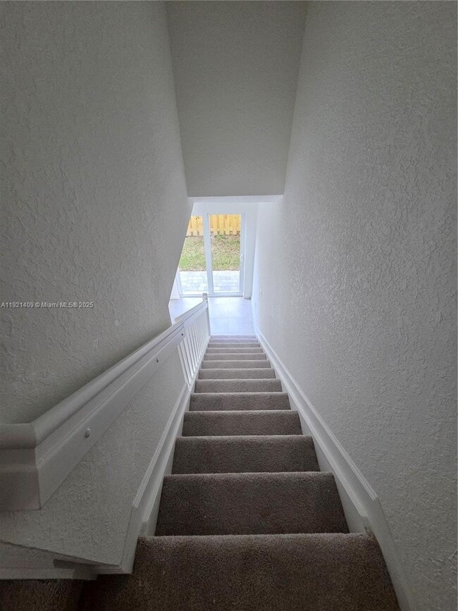 Building Photo - 1126 NW 2nd Ter