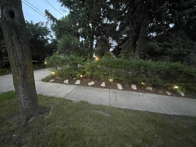 Building Photo - 158 N 59th St