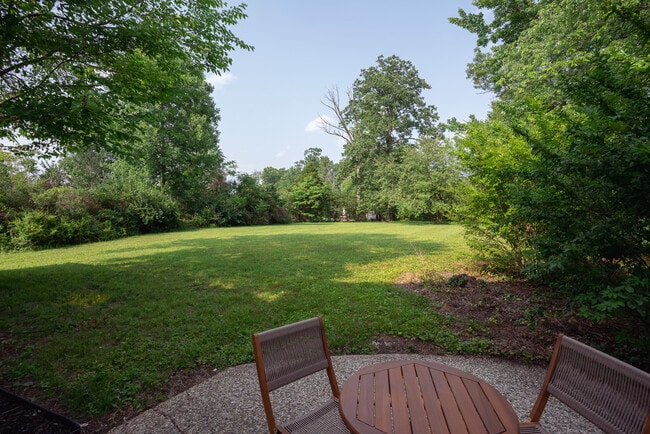 Building Photo - 411 Bromwell Dr