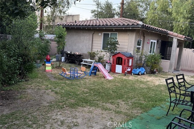 Building Photo - 507 Grove Pl