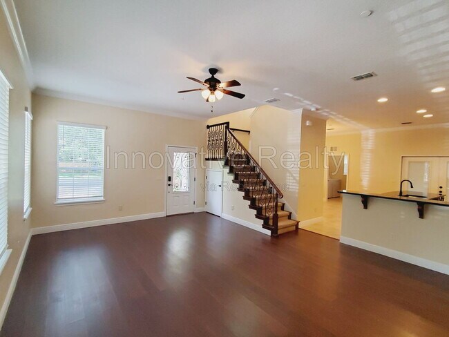 Building Photo - 1381 Orchid Ave