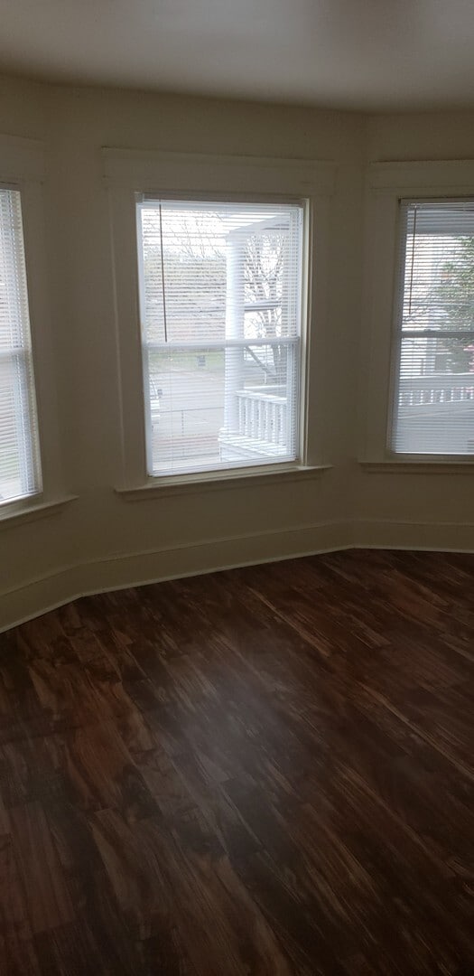 Building Photo - DICKERMAN