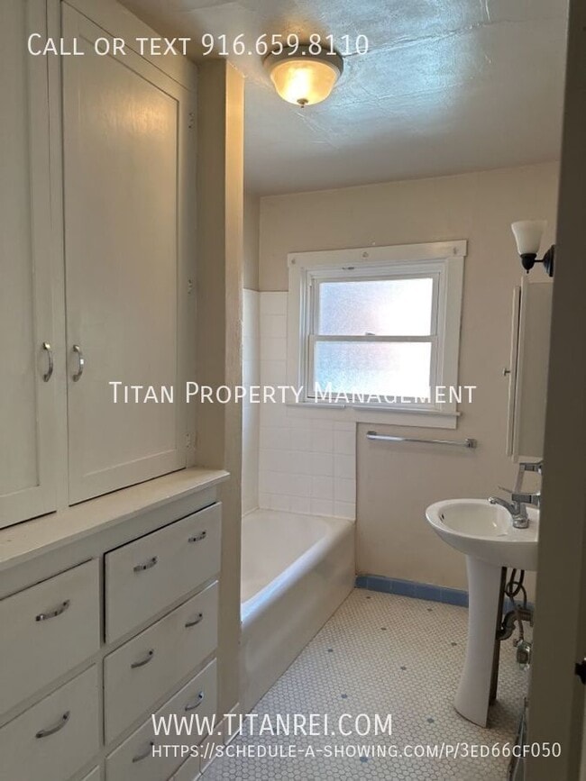 Building Photo - 2475 San Jose Way