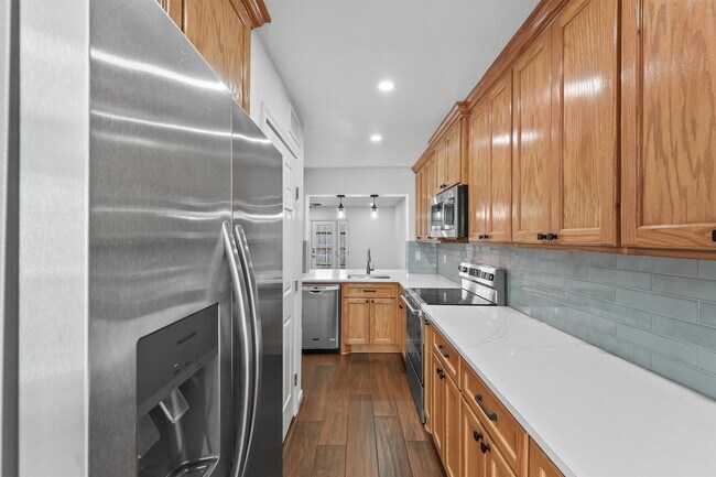 Building Photo - 11515 Burdine St