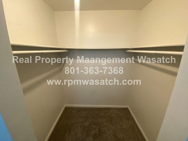 Building Photo - 4722 Xanadu Cir