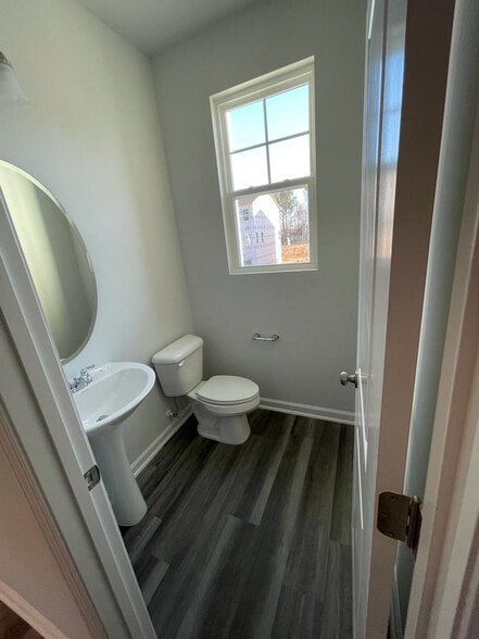 Building Photo - Room in Townhome on Southern Magnolia Dr