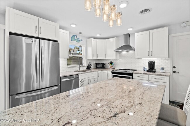 Building Photo - 346 Cyprus Dr
