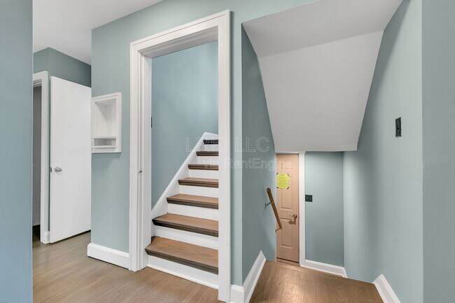 Building Photo - 4724 Cane Run Rd