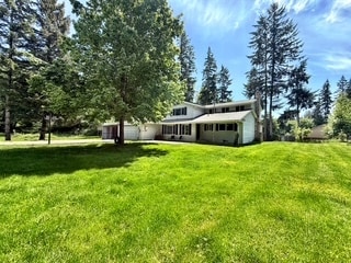 Building Photo - 450 NE Riverhill Dr