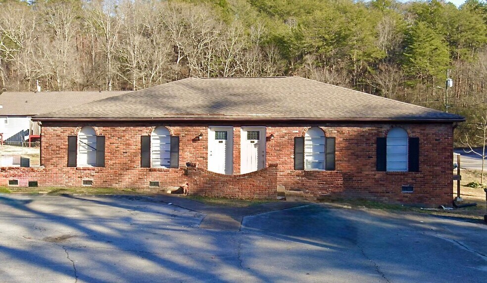 Building Photo - 4380 Delashmitt Rd